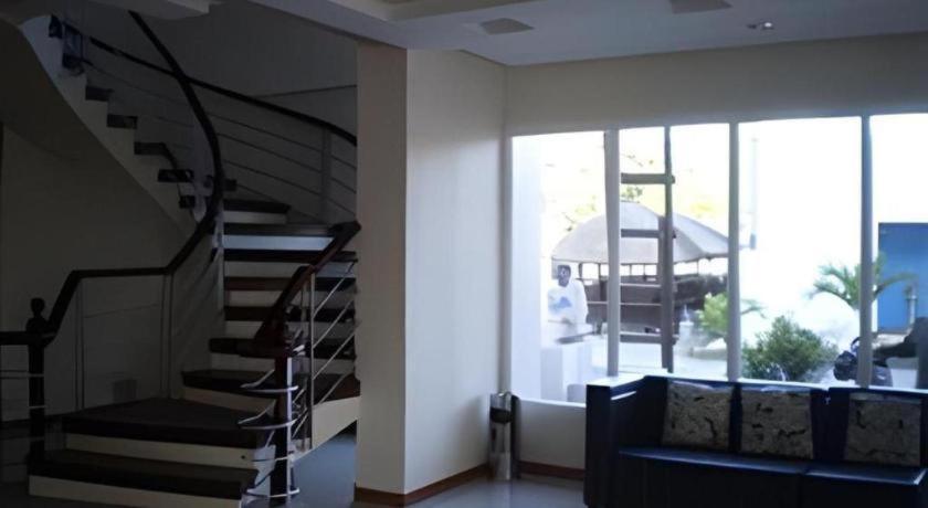 Regal Plaza Hotel Nabua Kültér fotó